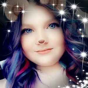 Meet your Posher, Michaela